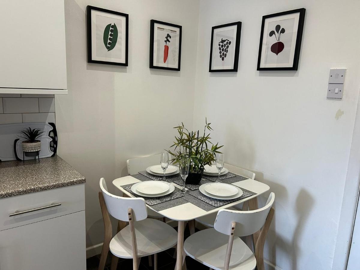 Light And Spacious Highcross Apartment Poulton-le-Fylde Екстериор снимка