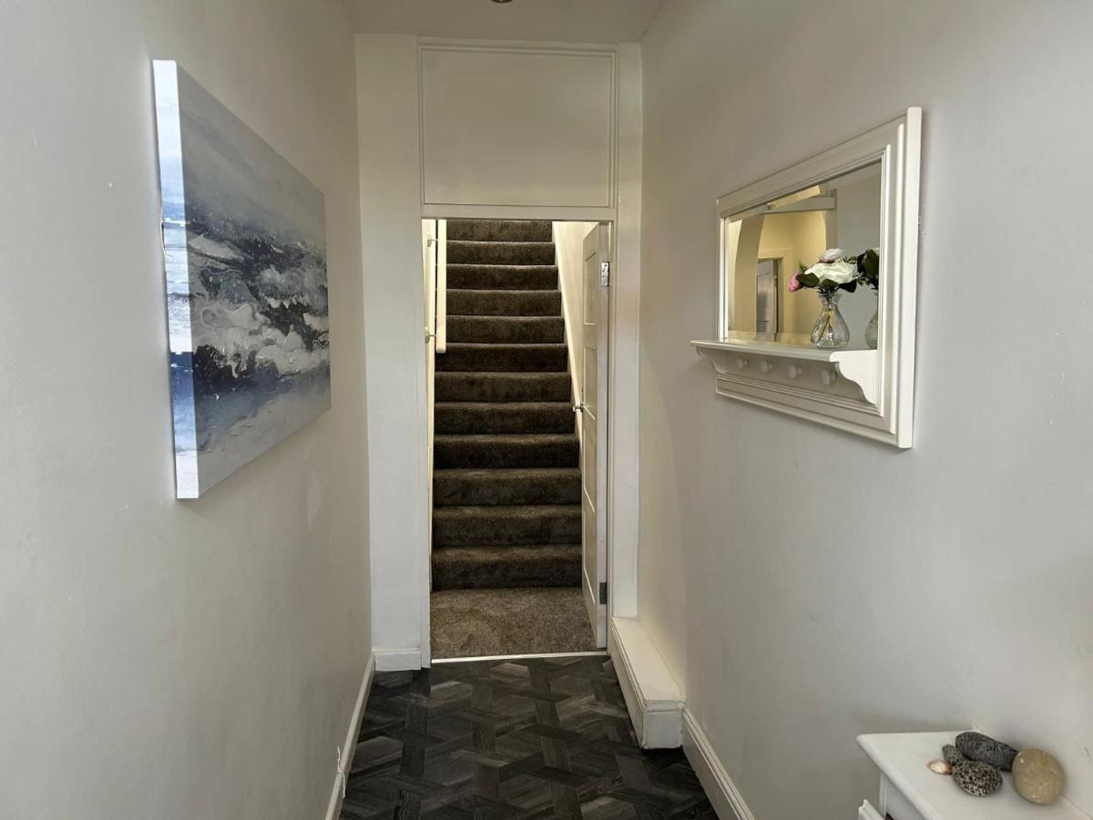 Light And Spacious Highcross Apartment Poulton-le-Fylde Екстериор снимка
