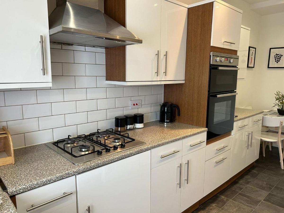 Light And Spacious Highcross Apartment Poulton-le-Fylde Екстериор снимка